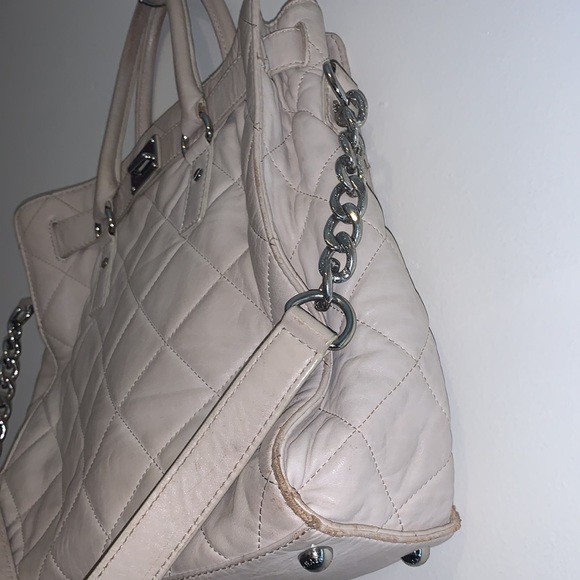 COPY - 🐇 Michael Kors quilted Hamilton 🐇 - Picture 3 of 5